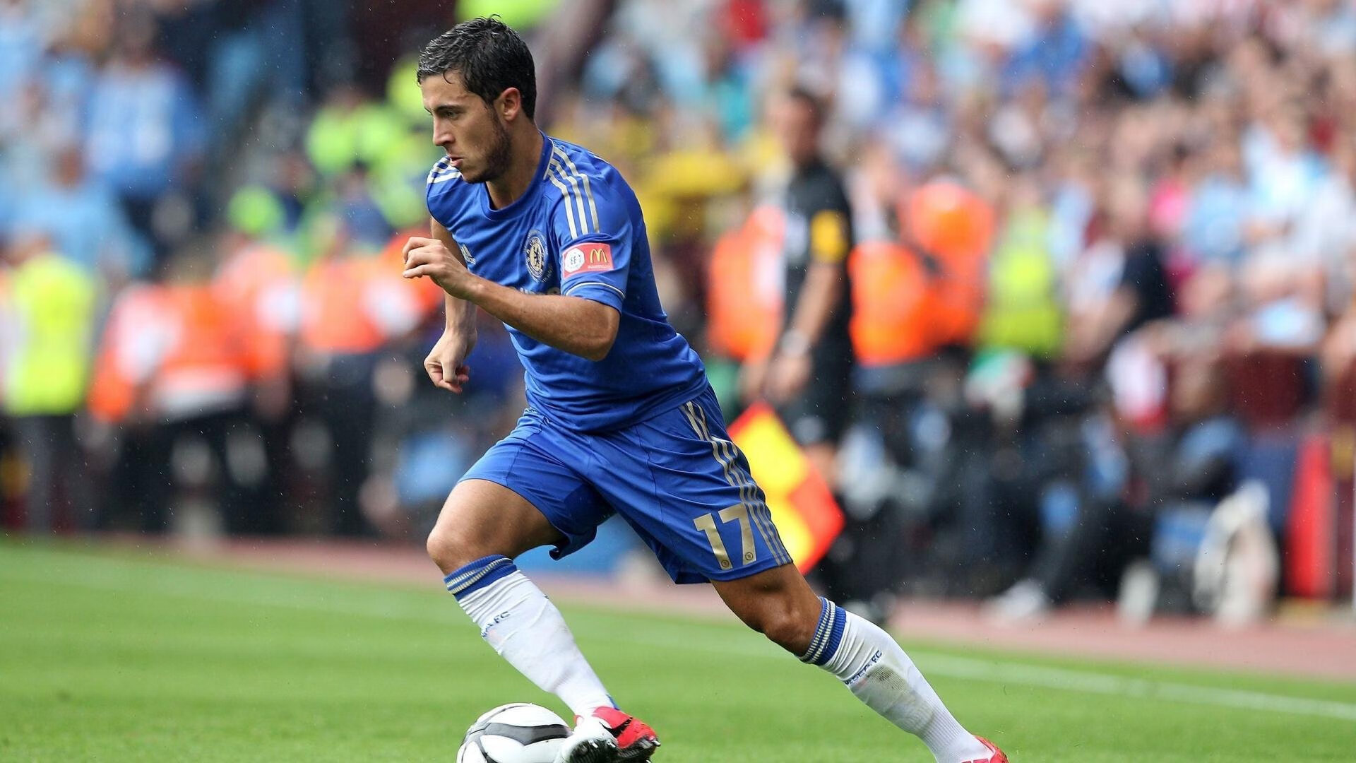 天才新星上演完美帽子戏法,助球队逆转夺冠