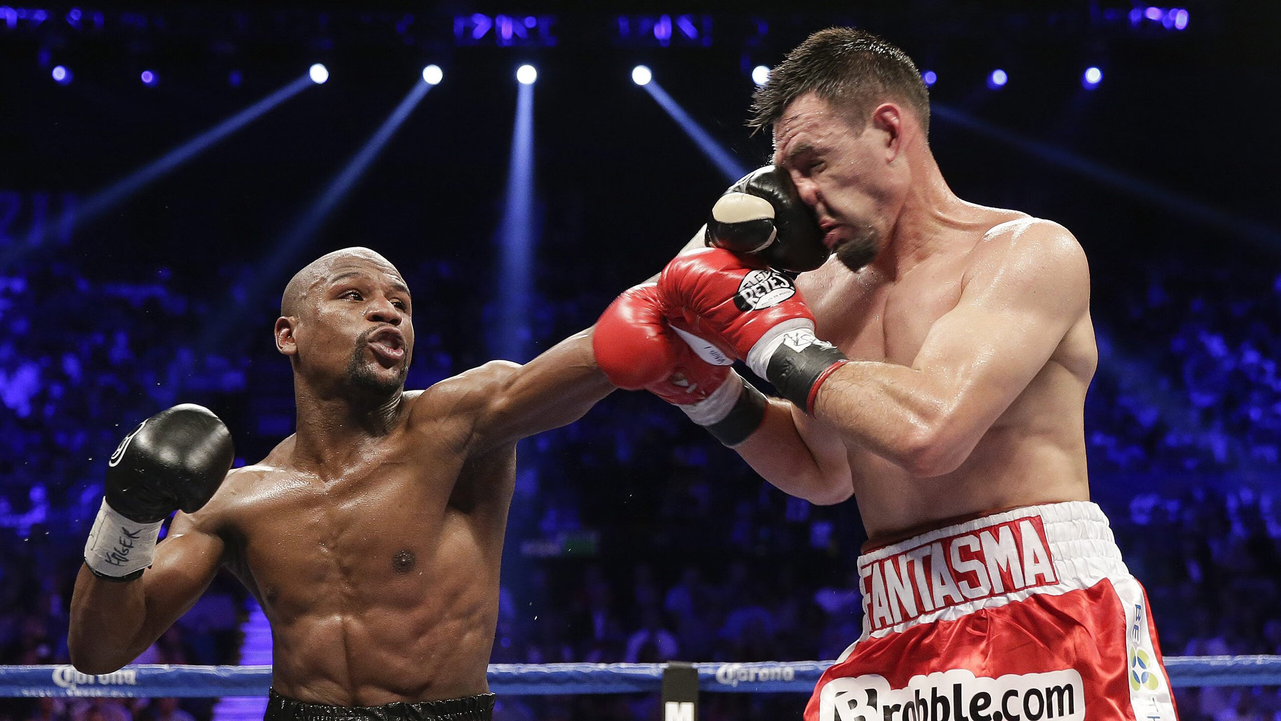 纳达尔关键破发点力挽狂澜 鏖战五盘逆转晋级温网八强